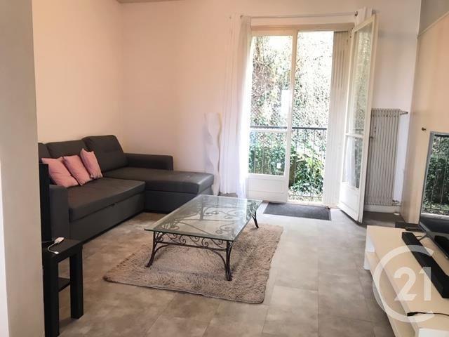 Afficher la photo en grand Appartement F3 à vendre - 3 pièces - 77.4 m2 - ANGOULEME - 16 - POITOU-CHARENTES - Century 21 Aloha Immobilier