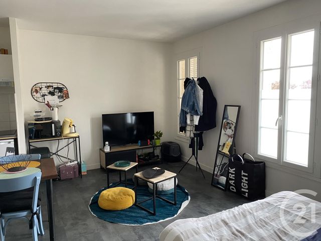 Studio à louer - 1 pièce - 24.33 m2 - ANGOULEME - 16 - POITOU-CHARENTES - Century 21 Aloha Immobilier Studio à louer - 1 pièce - 24.33 m2 - ANGOULEME - 16 - POITOU-CHARENTES - Century 21 Aloha Immobilier
