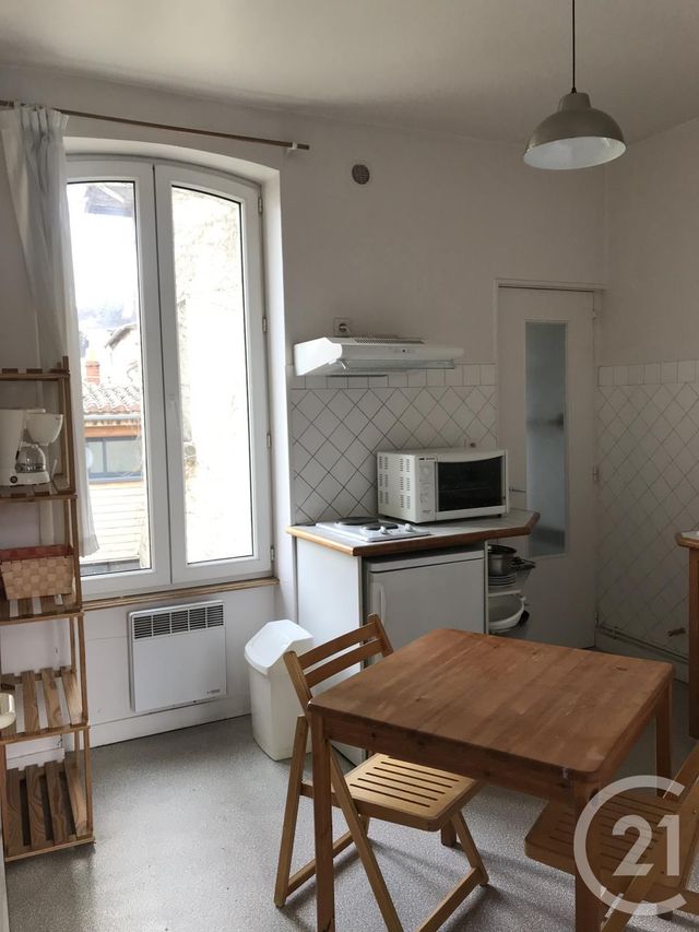 Appartement F1 à louer - 1 pièce - 25.0 m2 - ANGOULEME - 16 - POITOU-CHARENTES - Century 21 Aloha Immobilier Appartement F1 à louer - 1 pièce - 25.0 m2 - ANGOULEME - 16 - POITOU-CHARENTES - Century 21 Aloha Immobilier