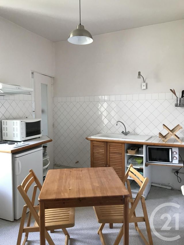 Appartement F1 à louer - 1 pièce - 25.0 m2 - ANGOULEME - 16 - POITOU-CHARENTES - Century 21 Aloha Immobilier Appartement F1 à louer - 1 pièce - 25.0 m2 - ANGOULEME - 16 - POITOU-CHARENTES - Century 21 Aloha Immobilier