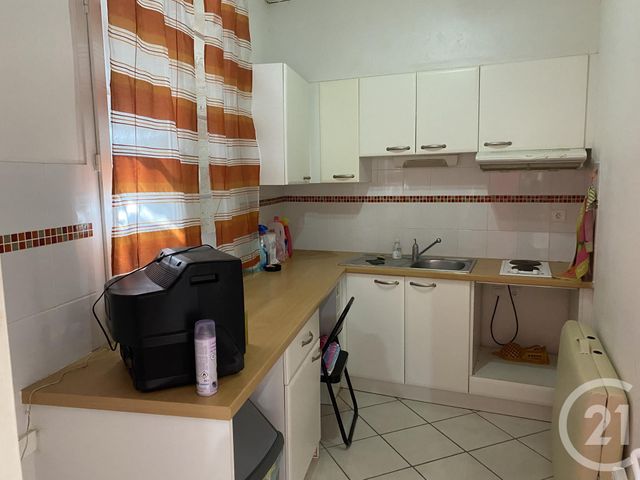 Appartement F2 à louer - 2 pièces - 37.0 m2 - ANGOULEME - 16 - POITOU-CHARENTES - Century 21 Aloha Immobilier Appartement F2 à louer - 2 pièces - 37.0 m2 - ANGOULEME - 16 - POITOU-CHARENTES - Century 21 Aloha Immobilier