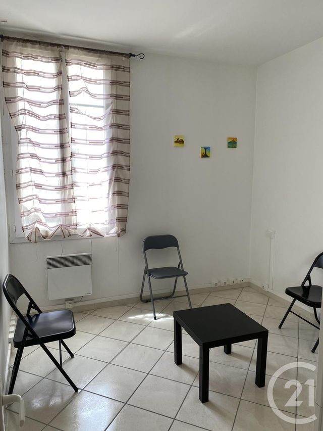 Appartement F2 à louer - 2 pièces - 37.0 m2 - ANGOULEME - 16 - POITOU-CHARENTES - Century 21 Aloha Immobilier Appartement F2 à louer - 2 pièces - 37.0 m2 - ANGOULEME - 16 - POITOU-CHARENTES - Century 21 Aloha Immobilier