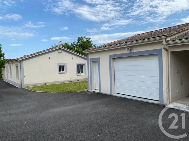 maison à vendre - 6 pièces - 139.99 m2 - SOYAUX - 16 - POITOU-CHARENTES - Century 21 Aloha Immobilier maison à vendre - 6 pièces - 139.99 m2 - SOYAUX - 16 - POITOU-CHARENTES - Century 21 Aloha Immobilier