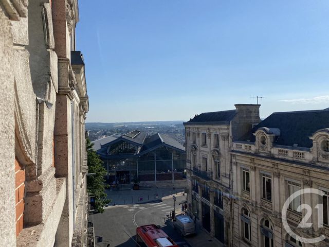 Appartement T2 à louer - 2 pièces - 62.78 m2 - ANGOULEME - 16 - POITOU-CHARENTES - Century 21 Aloha Immobilier Appartement T2 à louer - 2 pièces - 62.78 m2 - ANGOULEME - 16 - POITOU-CHARENTES - Century 21 Aloha Immobilier