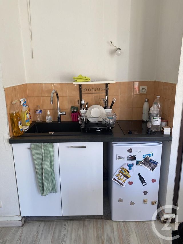 Appartement F1 à louer - 1 pièce - 32.0 m2 - ANGOULEME - 16 - POITOU-CHARENTES - Century 21 Aloha Immobilier Appartement F1 à louer - 1 pièce - 32.0 m2 - ANGOULEME - 16 - POITOU-CHARENTES - Century 21 Aloha Immobilier