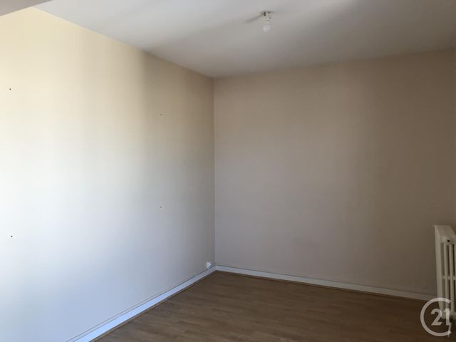 Afficher la photo en grand Appartement F4 à louer - 4 pièces - 79.5 m2 - ANGOULEME - 16 - POITOU-CHARENTES - Century 21 Aloha Immobilier