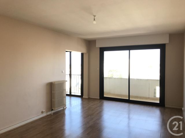 Afficher la photo en grand Appartement F4 à louer - 4 pièces - 79.5 m2 - ANGOULEME - 16 - POITOU-CHARENTES - Century 21 Aloha Immobilier