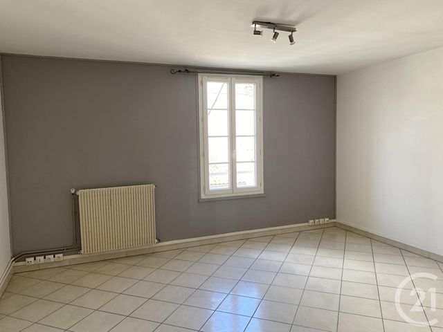 Afficher la photo en grand Appartement F3 à louer - 3 pièces - 78.0 m2 - ANGOULEME - 16 - POITOU-CHARENTES - Century 21 Aloha Immobilier