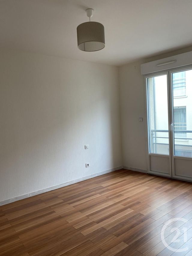 Afficher la photo en grand Appartement F3 à louer - 3 pièces - 63.0 m2 - ANGOULEME - 16 - POITOU-CHARENTES - Century 21 Aloha Immobilier