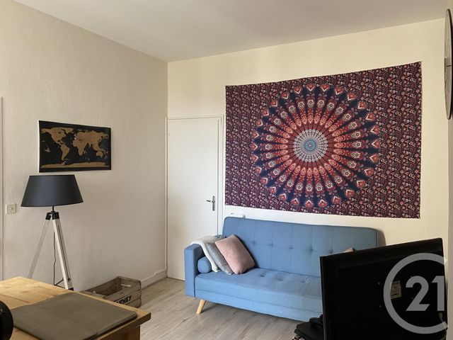 Afficher la photo en grand Appartement F2 à louer - 2 pièces - 29.0 m2 - ANGOULEME - 16 - POITOU-CHARENTES - Century 21 Aloha Immobilier