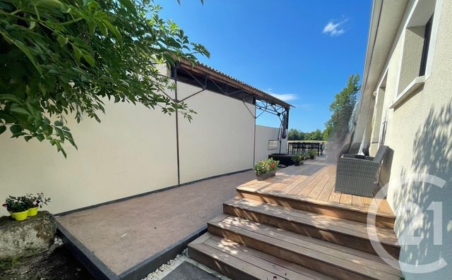 maison à vendre - 7 pièces - 157.0 m2 - CHAMPNIERS - 16 - POITOU-CHARENTES - Century 21 Aloha Immobilier