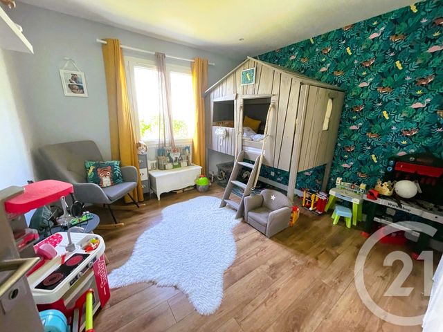 maison à vendre - 7 pièces - 157.0 m2 - CHAMPNIERS - 16 - POITOU-CHARENTES - Century 21 Aloha Immobilier