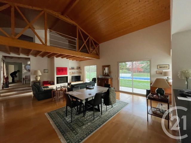 maison à vendre - 8 pièces - 187.75 m2 - PUYMOYEN - 16 - POITOU-CHARENTES - Century 21 Aloha Immobilier