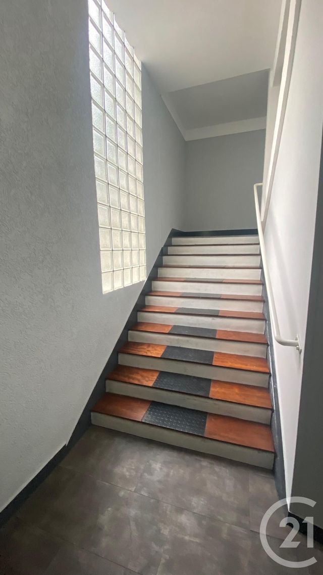 Appartement T2 à vendre - 2 pièces - 32.52 m2 - ANGOULEME - 16 - POITOU-CHARENTES - Century 21 Aloha Immobilier