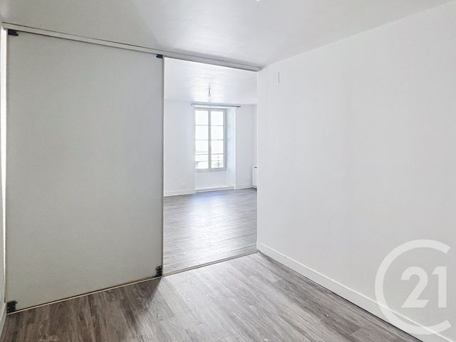 Appartement F2 à louer - 2 pièces - 47.23 m2 - VILLEBOIS LAVALETTE - 16 - POITOU-CHARENTES - Century 21 Aloha Immobilier