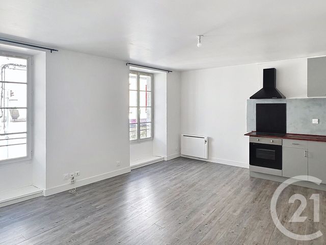 Appartement F2 à louer VILLEBOIS LAVALETTE