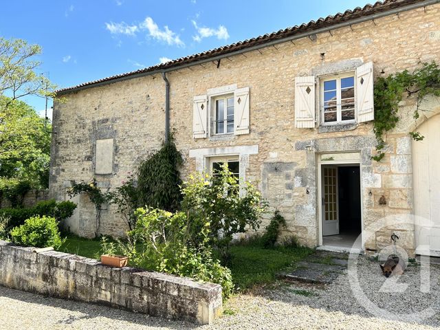maison à louer - 5 pièces - 122.0 m2 - TOUVRE - 16 - POITOU-CHARENTES - Century 21 Aloha Immobilier
