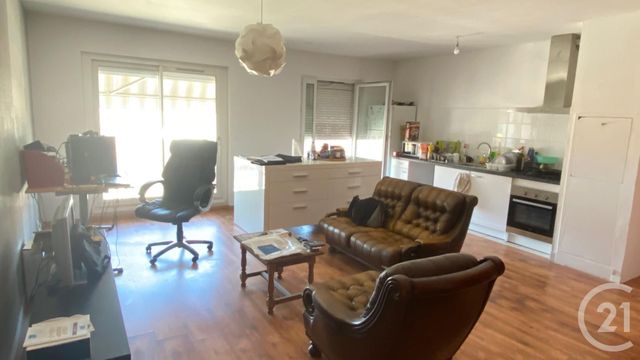 Appartement F2 à vendre - 2 pièces - 55.0 m2 - ANGOULEME - 16 - POITOU-CHARENTES - Century 21 Aloha Immobilier