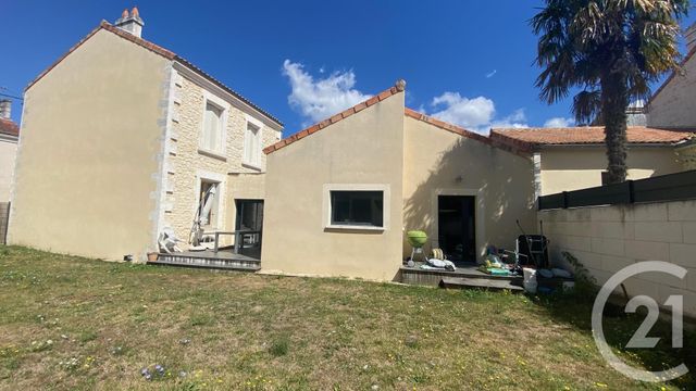 maison à vendre - 7 pièces - 125.0 m2 - ANGOULEME - 16 - POITOU-CHARENTES - Century 21 Aloha Immobilier