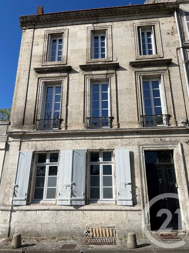 maison à vendre - 8 pièces - 140.0 m2 - ANGOULEME - 16 - POITOU-CHARENTES - Century 21 Aloha Immobilier