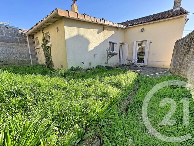 maison à vendre - 2 pièces - 52.0 m2 - ANGOULEME - 16 - POITOU-CHARENTES - Century 21 Aloha Immobilier