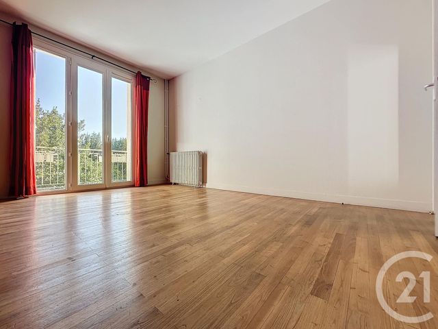 Afficher la photo en grand maison à vendre - 10 pièces - 240.0 m2 - ANGOULEME - 16 - POITOU-CHARENTES - Century 21 Aloha Immobilier