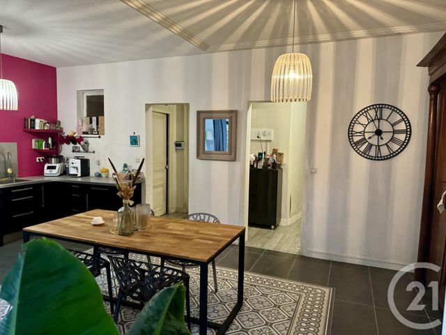 maison à vendre - 6 pièces - 168.0 m2 - ANGOULEME - 16 - POITOU-CHARENTES - Century 21 Aloha Immobilier