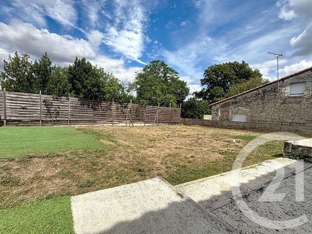 maison à vendre - 6 pièces - 218.0 m2 - JAULDES - 16 - POITOU-CHARENTES - Century 21 Aloha Immobilier