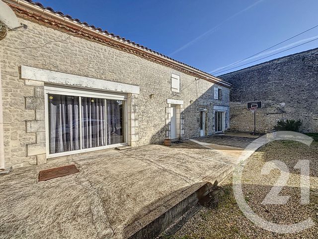 maison à vendre - 6 pièces - 218.0 m2 - JAULDES - 16 - POITOU-CHARENTES - Century 21 Aloha Immobilier