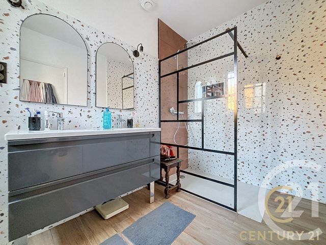 maison à vendre - 8 pièces - 270.5 m2 - ANGOULEME - 16 - POITOU-CHARENTES - Century 21 Aloha Immobilier