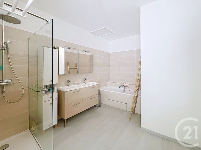 maison à vendre - 5 pièces - 129.42 m2 - MONTIGNAC CHARENTE - 16 - POITOU-CHARENTES - Century 21 Aloha Immobilier