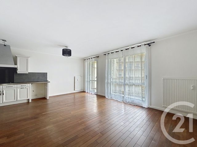 Appartement F3 à louer - 3 pièces - 67.58 m2 - ANGOULEME - 16 - POITOU-CHARENTES - Century 21 Aloha Immobilier