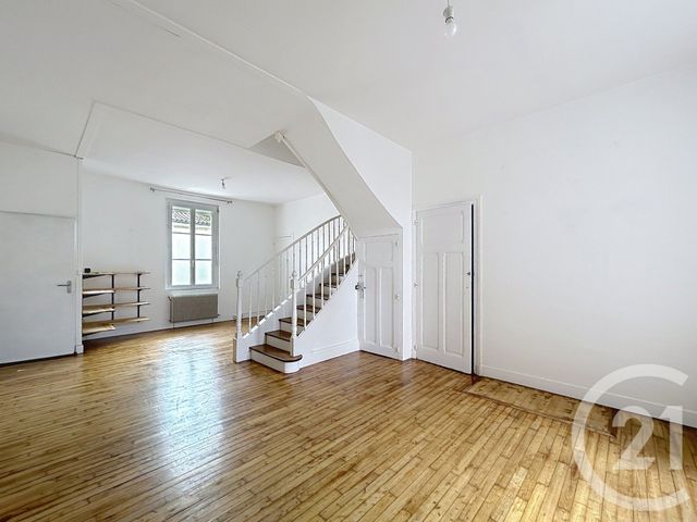 maison à louer - 5 pièces - 100.91 m2 - ANGOULEME - 16 - POITOU-CHARENTES - Century 21 Aloha Immobilier