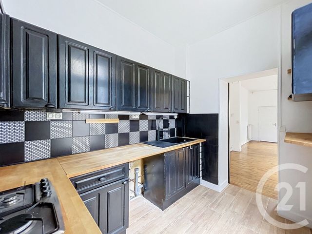 maison à louer - 5 pièces - 100.91 m2 - ANGOULEME - 16 - POITOU-CHARENTES - Century 21 Aloha Immobilier