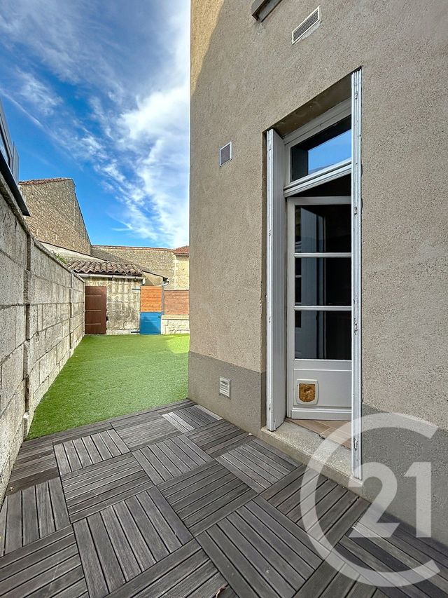 maison à louer - 5 pièces - 100.91 m2 - ANGOULEME - 16 - POITOU-CHARENTES - Century 21 Aloha Immobilier
