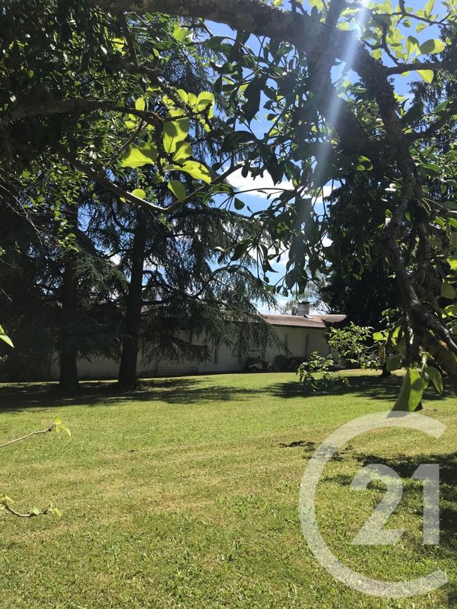 maison à vendre - 7 pièces - 274.0 m2 - CHAMPNIERS - 16 - POITOU-CHARENTES - Century 21 Aloha Immobilier