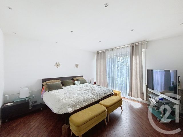 maison à vendre - 7 pièces - 274.0 m2 - CHAMPNIERS - 16 - POITOU-CHARENTES - Century 21 Aloha Immobilier