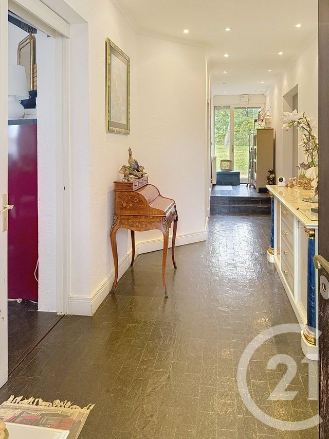 maison à vendre - 7 pièces - 274.0 m2 - CHAMPNIERS - 16 - POITOU-CHARENTES - Century 21 Aloha Immobilier