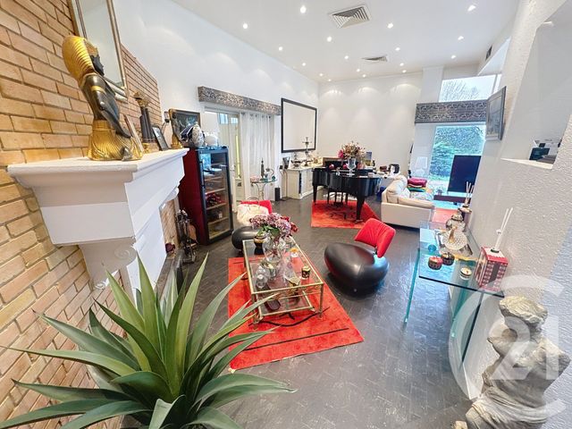 maison à vendre - 7 pièces - 274.0 m2 - CHAMPNIERS - 16 - POITOU-CHARENTES - Century 21 Aloha Immobilier