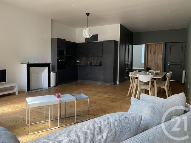 Appartement F2 à louer - 2 pièces - 62.9 m2 - ANGOULEME - 16 - POITOU-CHARENTES - Century 21 Aloha Immobilier