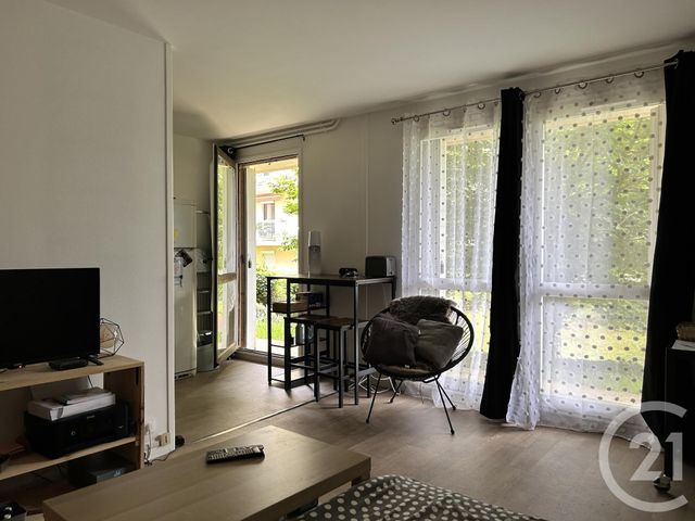 Appartement Studio à louer - 1 pièce - 33.54 m2 - ANGOULEME - 16 - POITOU-CHARENTES - Century 21 Aloha Immobilier