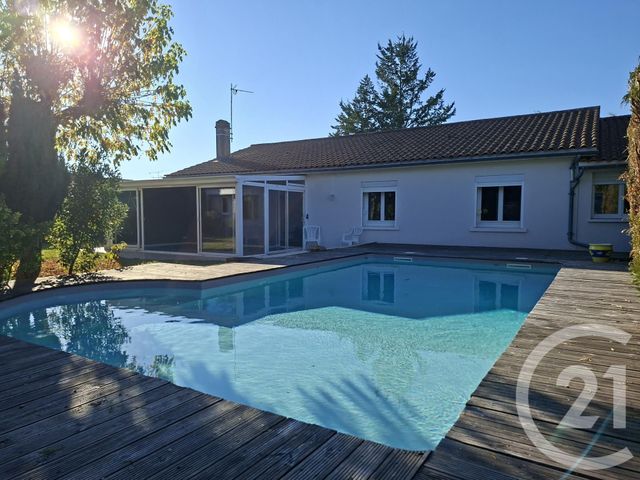 maison à vendre - 6 pièces - 141.0 m2 - ST YRIEIX SUR CHARENTE - 16 - POITOU-CHARENTES - Century 21 Aloha Immobilier