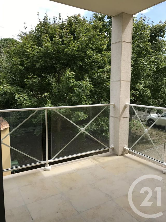 Appartement F2 à vendre - 2 pièces - 57.0 m2 - ANGOULEME - 16 - POITOU-CHARENTES - Century 21 Aloha Immobilier
