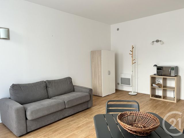 Appartement Studio à louer - 1 pièce - 26.75 m2 - ANGOULEME - 16 - POITOU-CHARENTES - Century 21 Aloha Immobilier