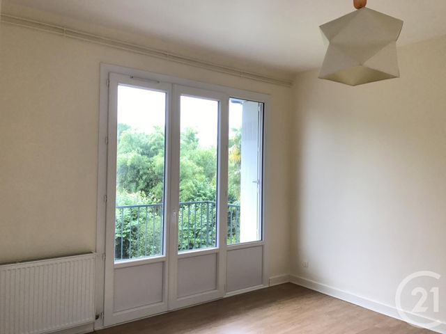 Appartement F2 à louer - 2 pièces - 38.29 m2 - ANGOULEME - 16 - POITOU-CHARENTES - Century 21 Aloha Immobilier