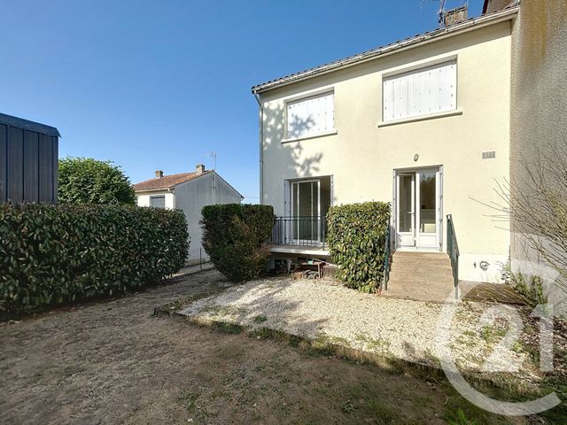 maison à louer - 4 pièces - 79.59 m2 - ANGOULEME - 16 - POITOU-CHARENTES - Century 21 Aloha Immobilier