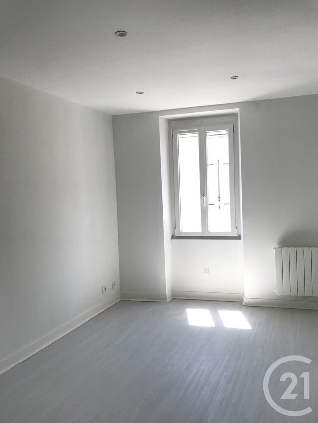 Appartement Autre à vendre - 5 pièces - 72.0 m2 - MAGNAC SUR TOUVRE - 16 - POITOU-CHARENTES - Century 21 Aloha Immobilier