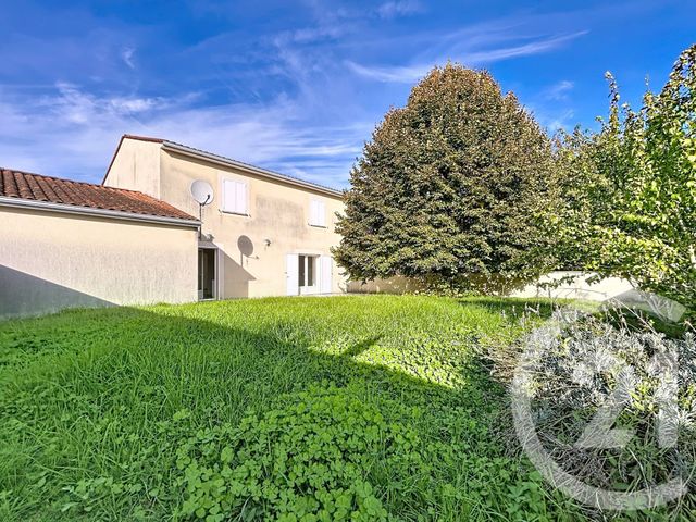 maison à louer - 6 pièces - 140.0 m2 - ANGOULEME - 16 - POITOU-CHARENTES - Century 21 Aloha Immobilier