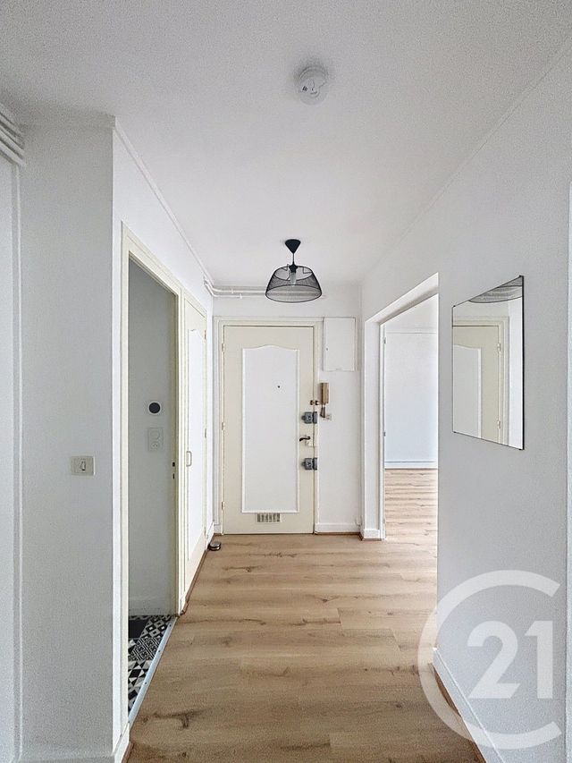 Appartement F3 à vendre - 3 pièces - 63.01 m2 - ANGOULEME - 16 - POITOU-CHARENTES - Century 21 Aloha Immobilier