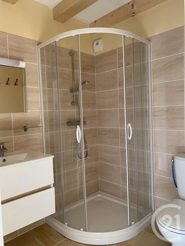 maison à louer - 7 pièces - 162.0 m2 - ST GENIS D HIERSAC - 16 - POITOU-CHARENTES - Century 21 Aloha Immobilier